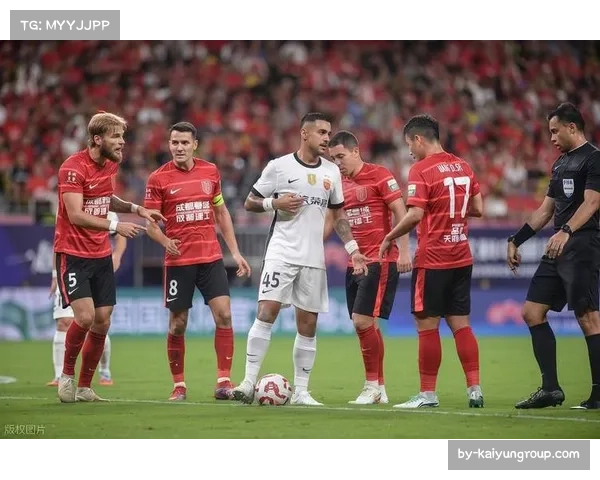 成都蓉城顽强战平山东泰山助力阻击上海海港榜首易主悬念再起 成都蓉城顽强战平山东泰山助力阻击上海海港榜首易主悬念再起