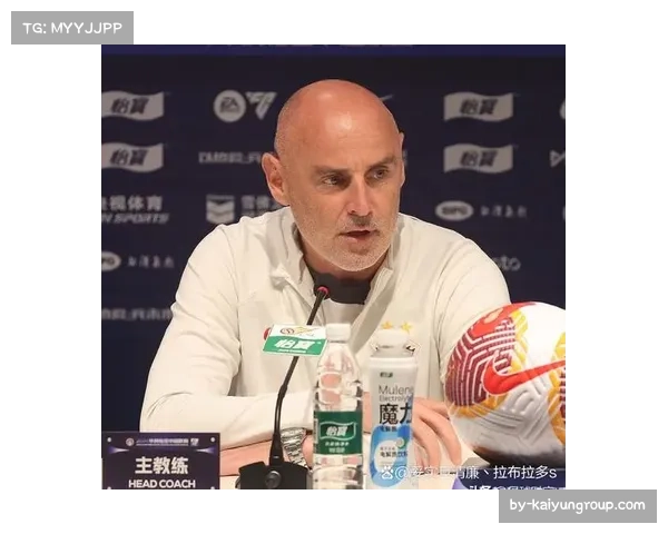 海港穆斯卡特变阵无果 维塔尔推至前腰位置不适应角色转化 海港穆斯卡特变阵无果 维塔尔推至前腰位置不适应角色转化